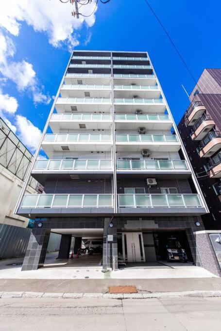 Crimson Apartment Sapporo Exterior photo